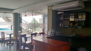 Bar (en la propiedad)