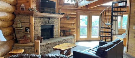 Télévision, cheminée