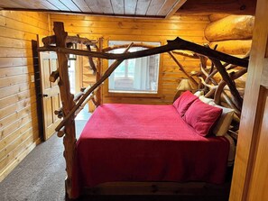 2 slaapkamers, een strijkplank/strijkijzer, gratis wifi, beddengoed