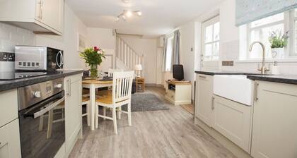 Padstow Breaks - Malt Cottage