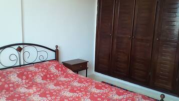 Apartemen | 2 kamar tidur, Wi-Fi gratis, dan seprai linen