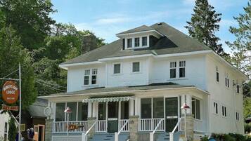 Fachada da propriedade