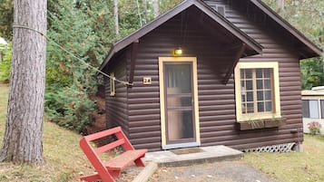 Large Cabin (24) | Terrace/patio