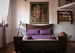 2 bedrooms, in-room safe, iron/ironing board, WiFi