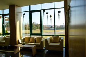 Sala de estar en el lobby