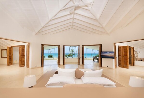 13 bedrooms, in-room safe, iron/ironing board, travel crib