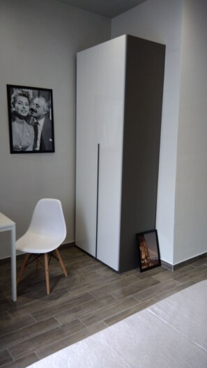 Family Quadruple Room, 1 Queen Bed with Sofa bed, City View | Minibar, desk, laptop workspace, soundproofing - B&B Napoli Culture (Naples)