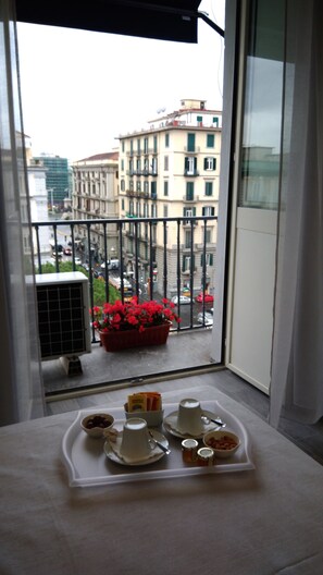 View from room - B&B Napoli Culture (Naples)