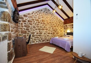 2 bedrooms, free WiFi