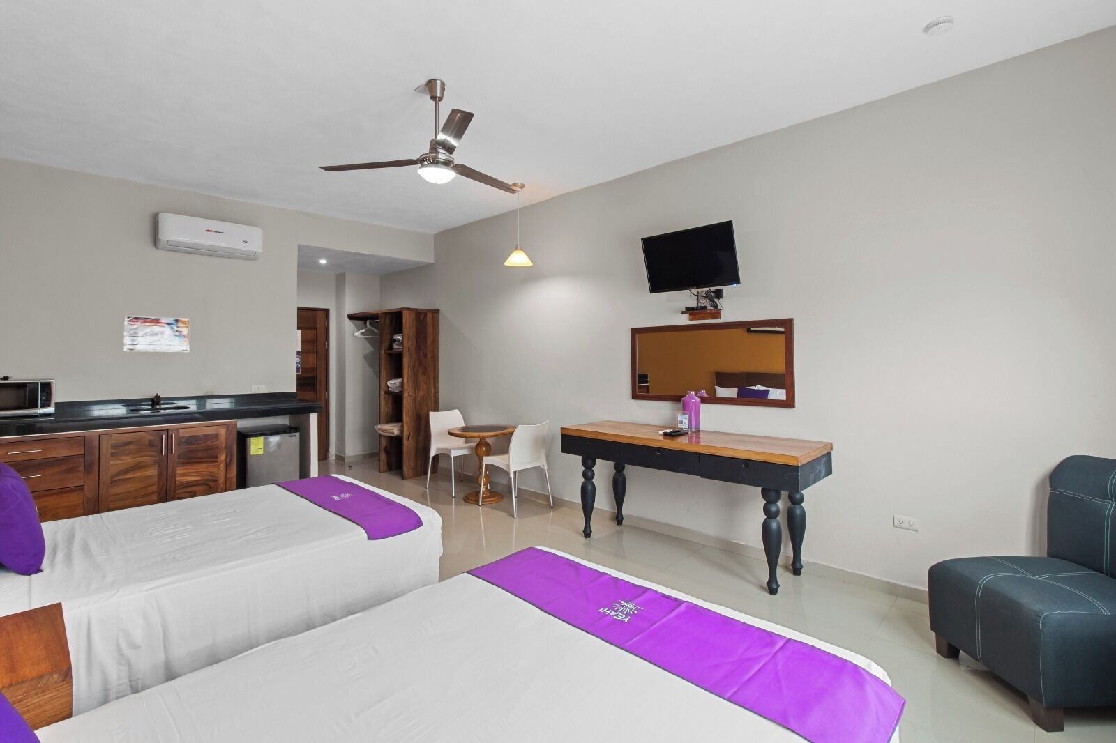 Double Room, 2 Double Beds | In-room safe, desk, free WiFi, bed sheets