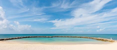 Am Strand, Liegestühle, Strandtücher