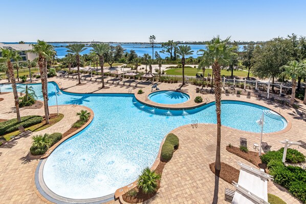 A heated pool - Resort condo w/ amazing bay views, shared hot tub & community pool (Panama City Beach)