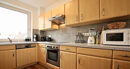 modern and large child-friendly duplex in prime location with lighthouse views