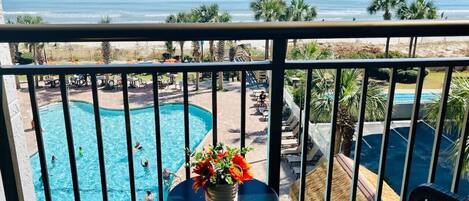 屋内プール、屋外プール