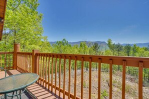 Property grounds - Mammoth Views - Amazing Mountain Views (Gatlinburg)