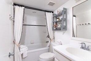 Shower, hair dryer, towels - Exceptional villa waiting for you to be on a Gulf Shore Vacation!  B3613A (Cape Haze)