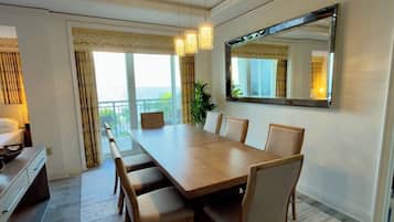 تناول الطعام