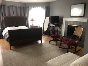 Deluxe Room, City View