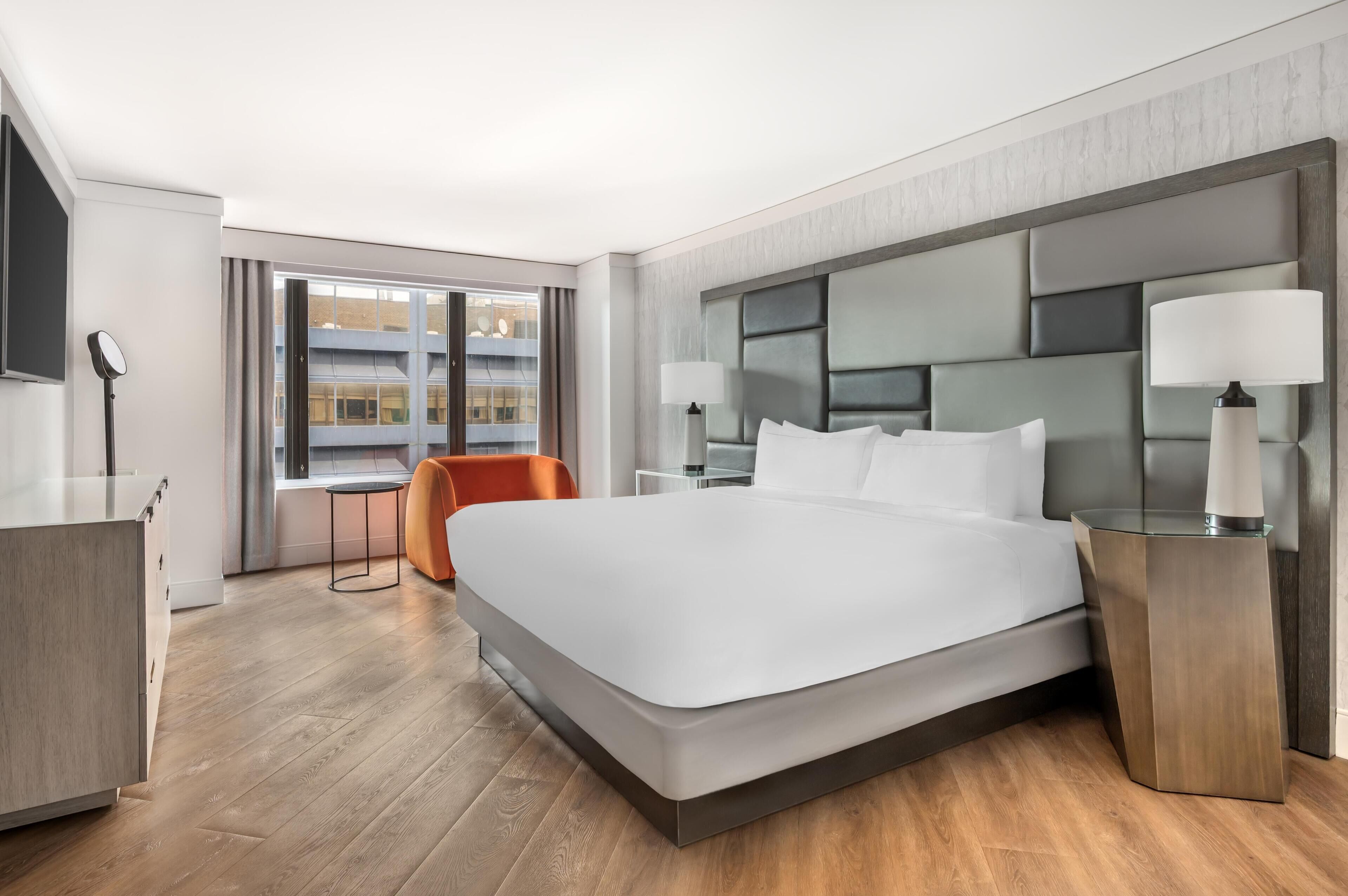 Biancheria da letto di alta qualità, materassi a doppio strato, minibar