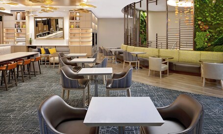 Hilton Grand Vacations Club Chicago Magnificent Mile - Image 5