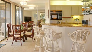 Private kitchen - Sandcastle I-507 (Marco Island)