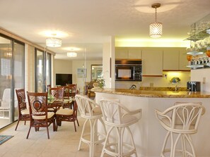 House, Multiple Beds (Sandcastle I-507) | Private kitchen