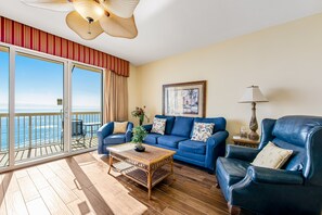TV, DVD player, video library - Waterfront condo with balcony, pools, gym & central AC (Panama City Beach)