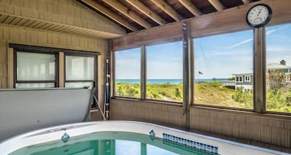 Sea Strapped: 3 mh / 2 BA ainutlaatuinen oceanfront talo Topsail Beach, vuodepaikkoja 8