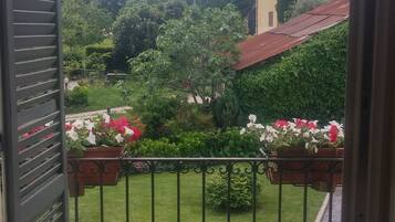 Classic-Doppelzimmer, Gartenblick | Ausblick vom Zimmer