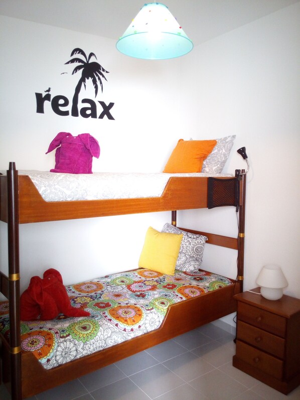 3 bedrooms, WiFi, bed sheets