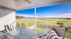 Outdoor dining - Time Away - 50 Turnberry Drive (Normanville)