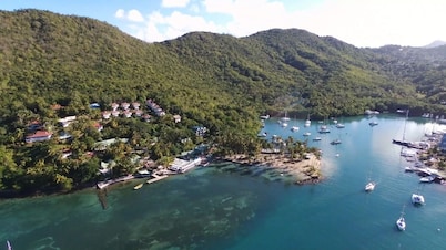 Famous Marigot Bay Ridge - Safe - Architect 2 bed - Amazing Caribbean views