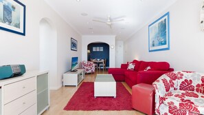 Smart TV - Kiah 1, 53 Victoria Parade - First floor unit with stunning views, Wi-Fi and aircon, (Nelson Bay)