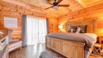 3 bedrooms, iron/ironing board, travel crib, WiFi