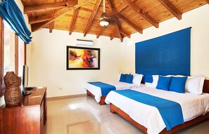 Exclusieve villa | Luxe beddengoed, een kluis op de kamer, individueel gedecoreerd