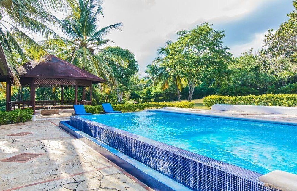 Onyx Aparta Hotel 4