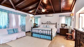 Exclusive Villa | 5 bedrooms, premium bedding, in-room safe, individually decorated