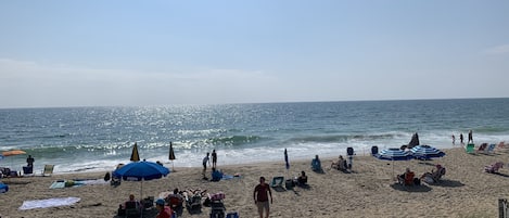 In Strandnähe, Liegestühle