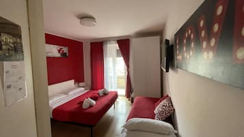 Quarto casal (Red) | Frigobar, cofres nos quartos, individualmente decorados