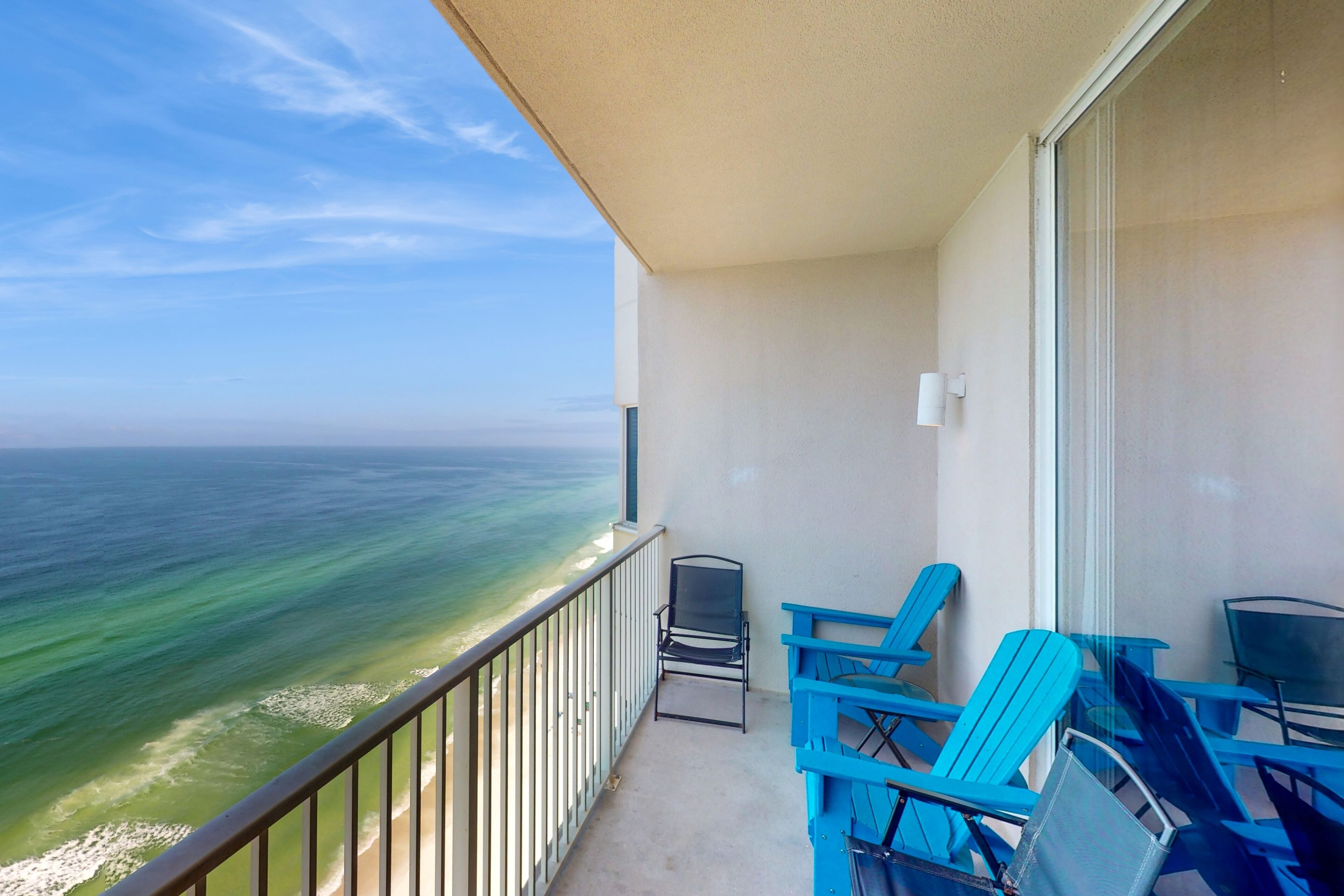 Beachfront Condo with Ocean View Balcony, Shared Pool, Central AC, & WiFi