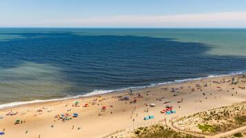 House, 1 King Bed with Sofa bed (Two-Bedroom House) | Beach