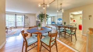 House, Multiple Beds (One-Bedroom Apartment) | Private kitchen - Two-bedroom Apartment (San Antonio)