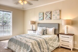 House, 2 Queen Beds (Two-Bedroom Apartment)