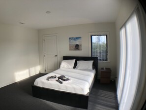 Ferienhaus, 3 Schlafzimmer, Küche | 3 Schlafzimmer, kostenloses WLAN, Bettwäsche