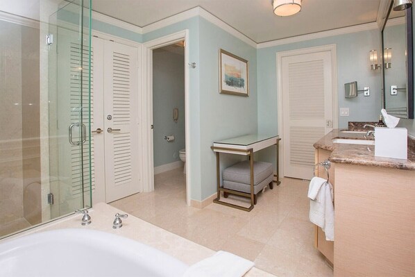 Bathroom - FAMILY RESIDENCE at The Ritz-Carlton Key Biscayne (Key biscayne)