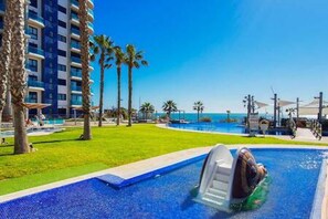 无边泳池，恒温泳池