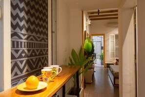 2 bedrooms - Hanoi Downtown - 2 BR African style apt in the heart of Hanoi (Hanoi)