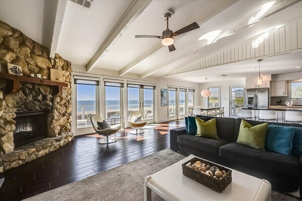 Flachbildfernseher, Kamin