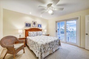 5 bedrooms, iron/ironing board, WiFi, bed sheets