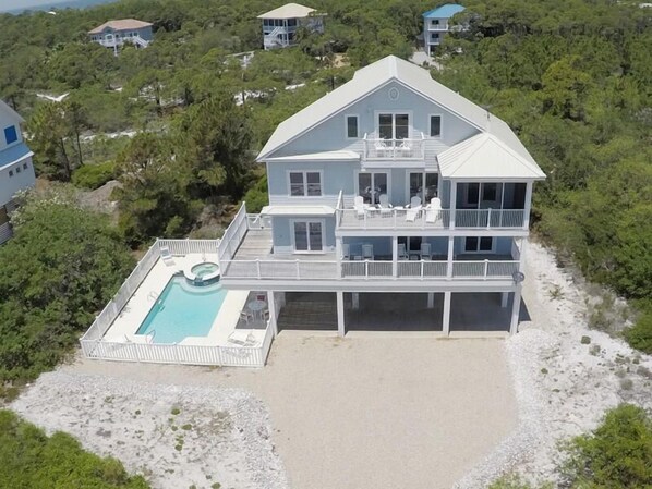Exterior - This splendid home boasts 4 delightful master suites and a total top level zone for the kids. (St. George Island)